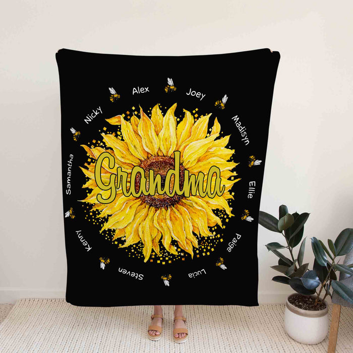 Personalized To My Grandma Blanket From Grandkids Bee Flying Circle Sunflower Meaningful  Custom Name Gifts For Birthday
