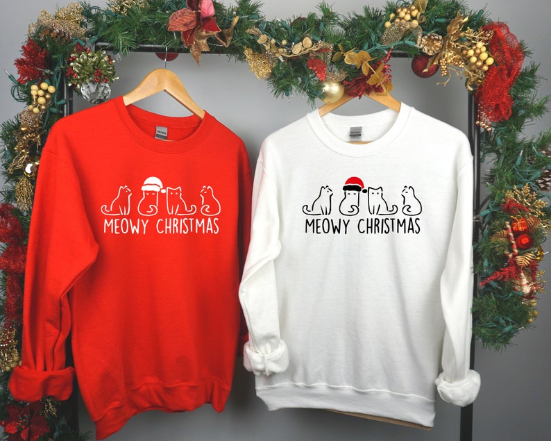 Christmas Sweatshirt For Cat Lovers Meowy Christmas Funny Cats With Santa Hat Printed