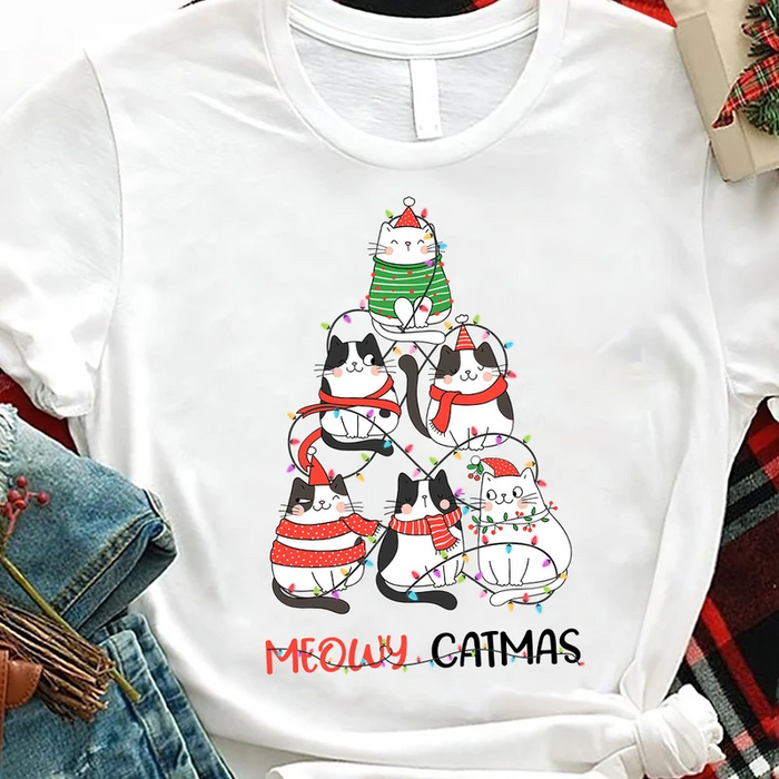 Classic Unisex T-Shirt For Cat Lovers Meowy Catmas Funny Christmas Cute Cats With Xmas Lights Printed