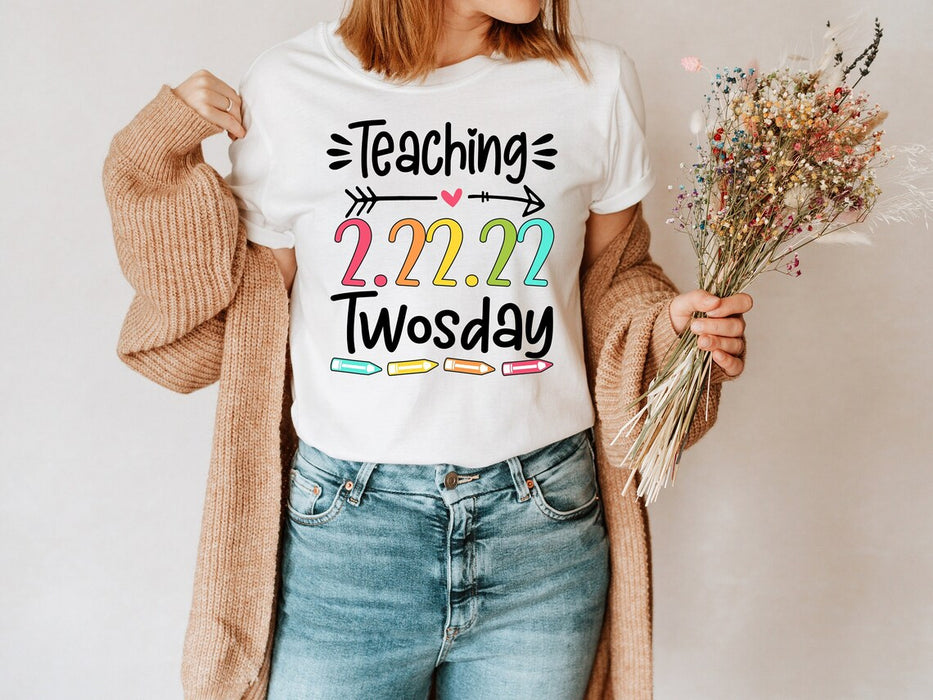 Classic Unisex T-Shirt For Teacher Teaching 2.22.22 Twosday Arrow Heart & Pencil Printed Happy Twosday Shirt