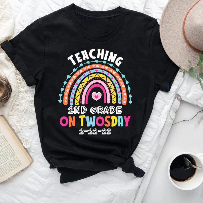 Classic Unisex T-Shirt For Teacher Teaching 2nd Grade On Twosday 2-22-22 Colorful Rainbow Heart Happy Twosday Shirt