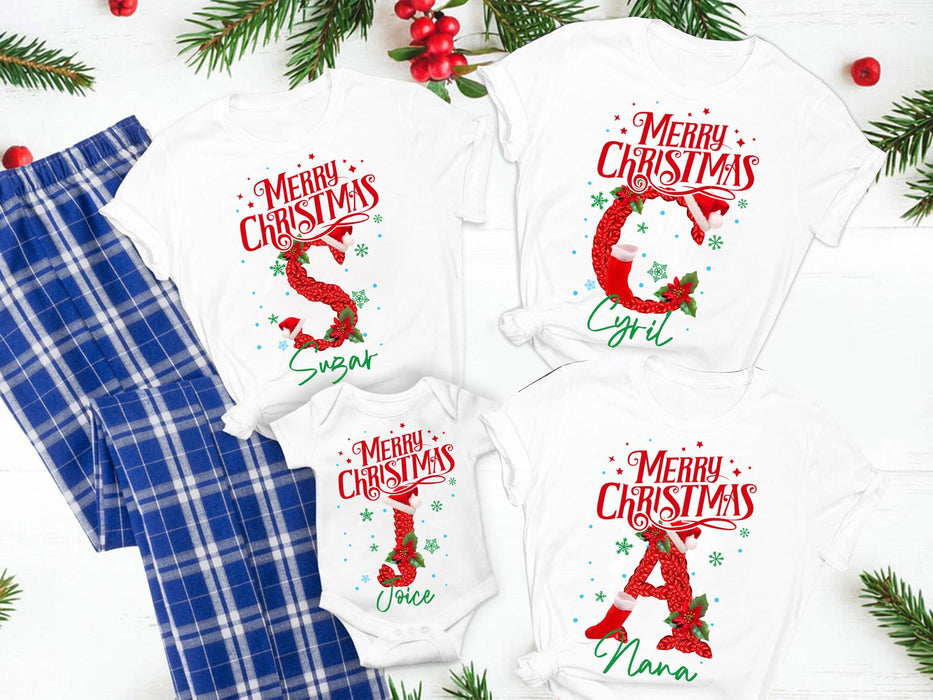 Personalized Merry Chirtsmas Maiching Family Shirt For Winter Holiday Custom Initial Names Tee Bodysuit For Baby Kids