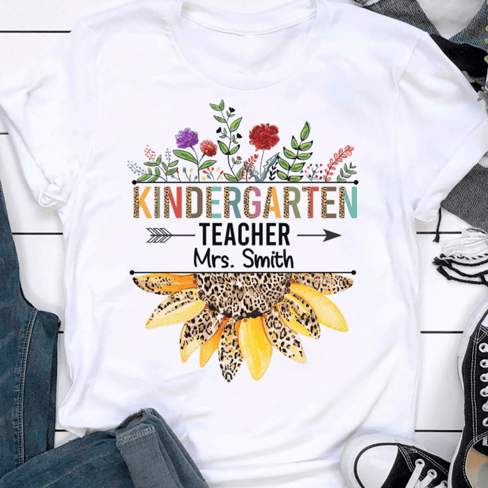 Personalized T-Shirt For Teachers Mrs. Smith Colorful Leopard & Sunflower Design Custom Name Back To School Outfit