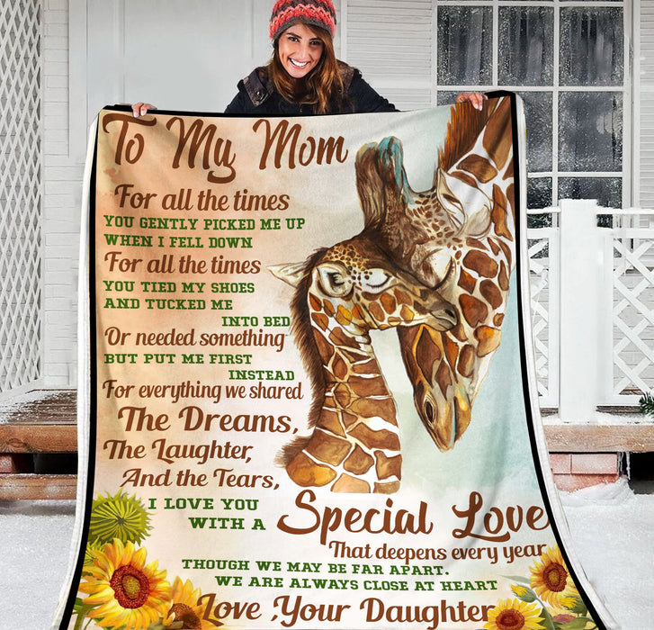 Personalized To My Mom Giraffe Family Fleece Sherpa Blanket From Daughter Custom Name I Love You With A Special Love