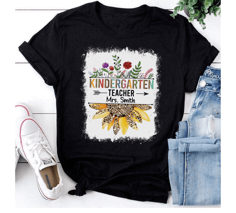 Personalized T-Shirt For Teachers Mrs. Smith Colorful Leopard & Sunflower Design Custom Name Back To School Outfit