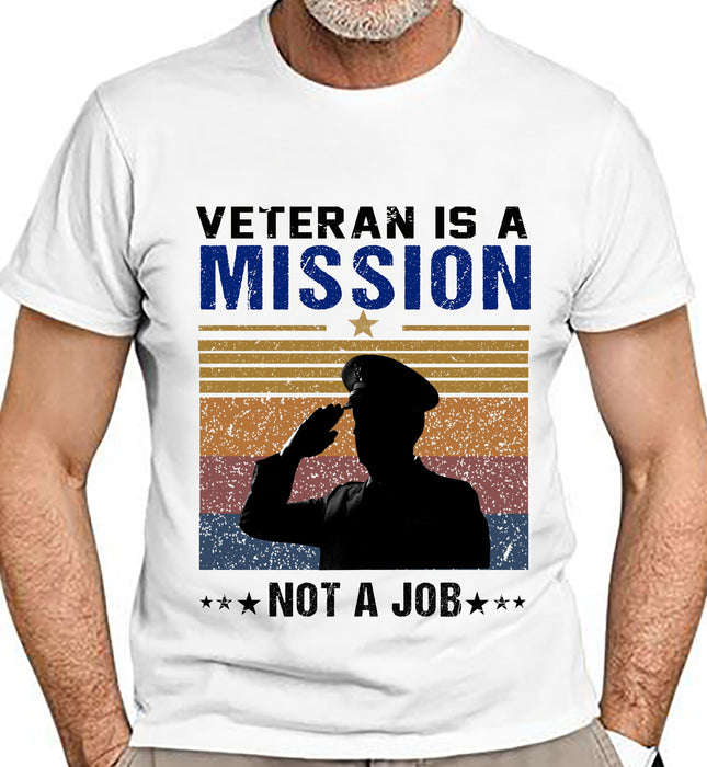 Classic T-Shirt Veteran Is A Mission Not A Job American Soldier Saluting Retro Vintage Design Patriotic Shirt