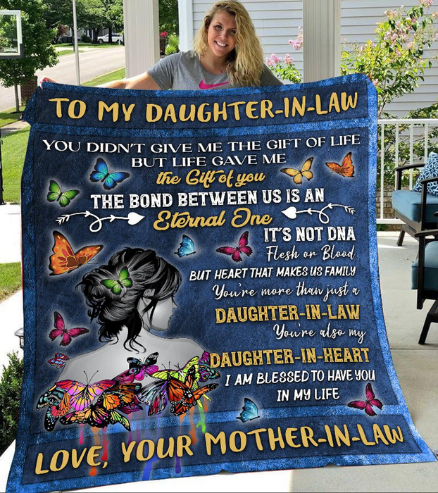 Personalized To My Daughter In Law From Mother In Law Throw Blanket Heart That Makes Us Family Woman Butterflies Printed