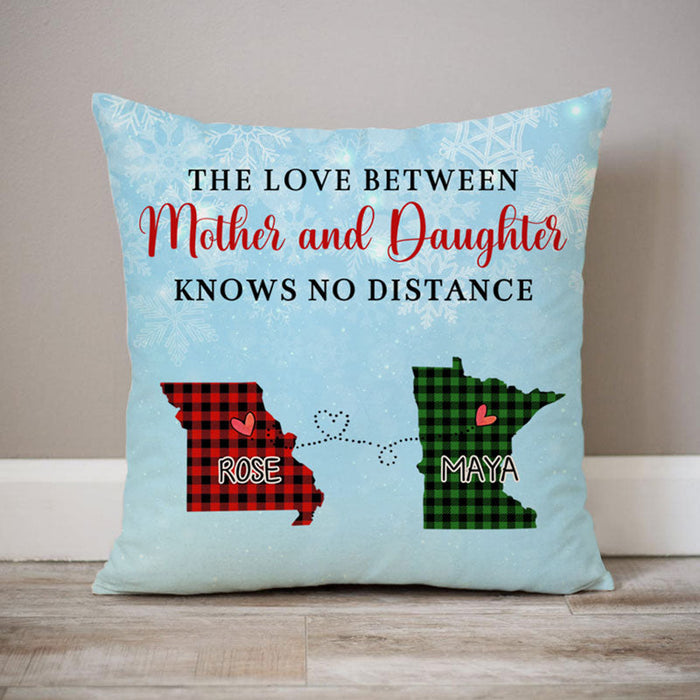 Personalized Square Pillow For Mother Daughter Love Know No Distance Snowflake Custom Name Sofa Cushion Birthday Gifts