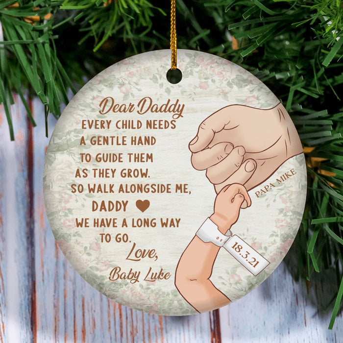 Personalized Ornament For New Dad Cute Hand Holding Hand Vintage Flower Custom Name Hanging Tree First Christmas Gifts