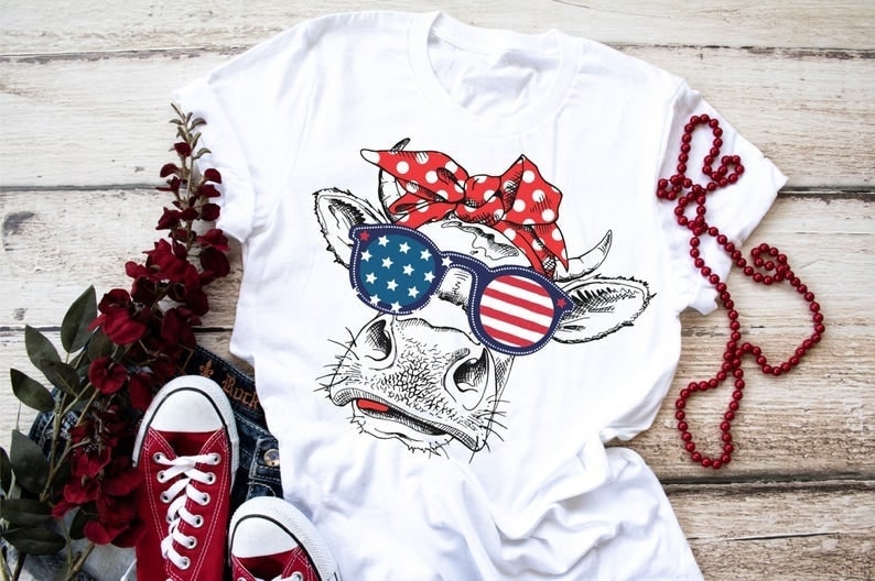 Classic T-Shirt For Independence Day American Cow US Flag Art Printed Shirt Cow Lover Shirt Patriotic Shirt