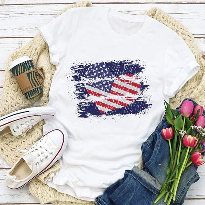 Classic T-Shirt For Women American Heart Shirt US Flag Art Printed Shirt For Independence Day