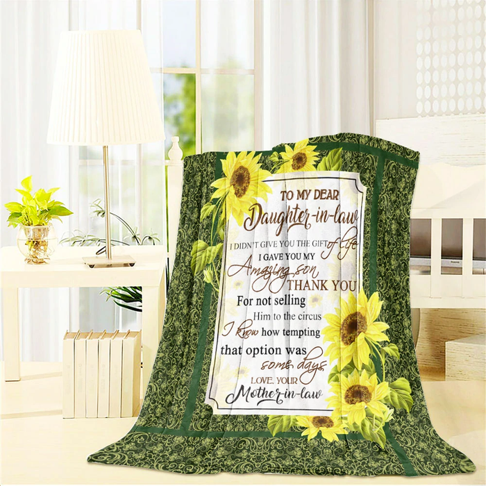 Personalized Blanket To My Daughter In Law Sunflower Pattern Background Blanket For Mothers Day Custom Name