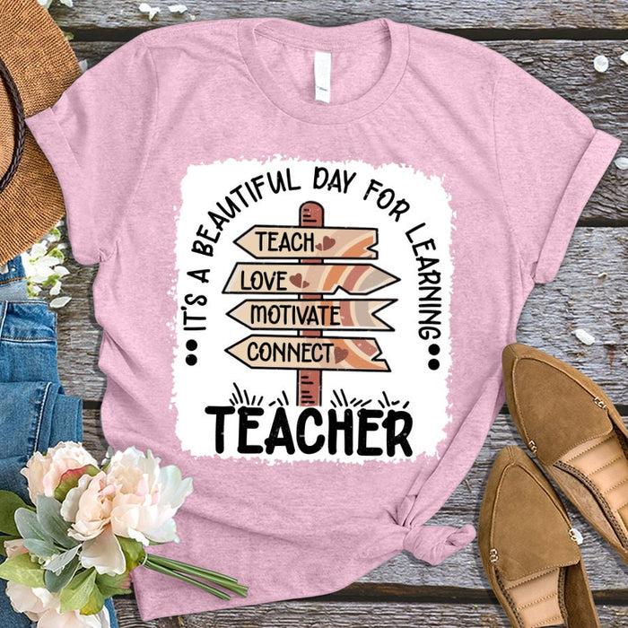 Classic T-Shirt For Teacher Appreciation Teach Love Motivate Connect Gifts For Back To School Funny Women Shirt