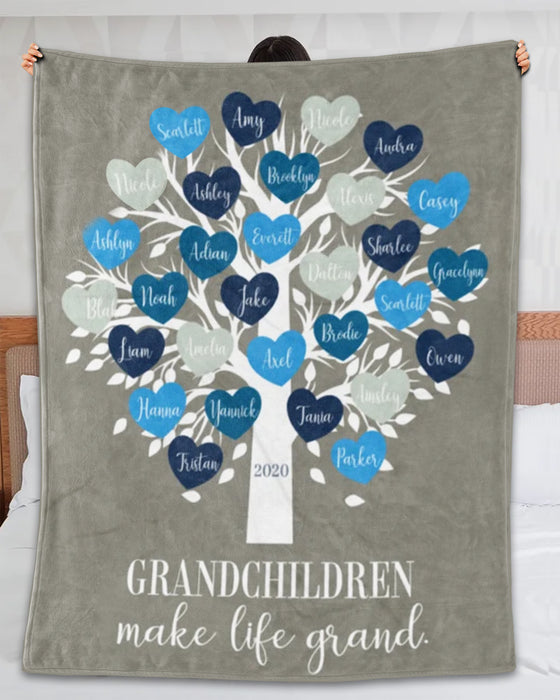 Personalized Grandma Blanket For Mothers Day Sweet Heart Tree Printed Blanket Custom Grandchildren Name & Year